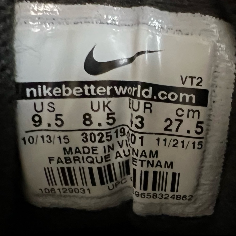 Nike Air Max 90 Triple Black Sneakers Men’s Size 9.5 - Picture 8 of 9
